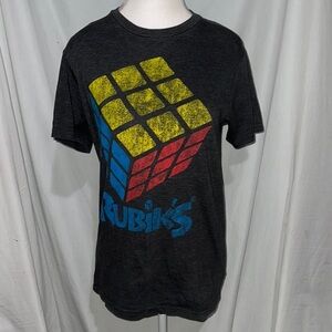 blue yellow red gray Rubik's Cube graphic tshirt size small
